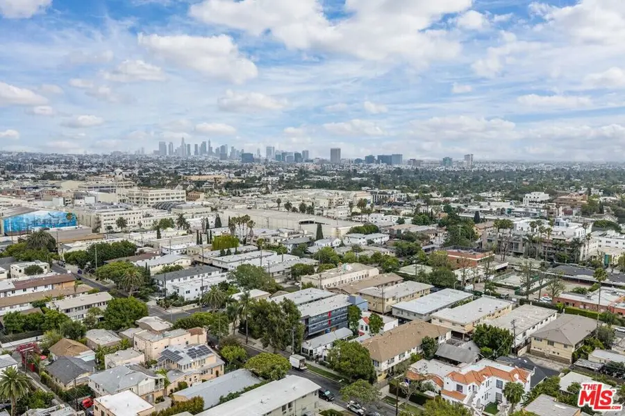 5912 Willoughby Avenue, Los Angeles, CA 90038 - #3