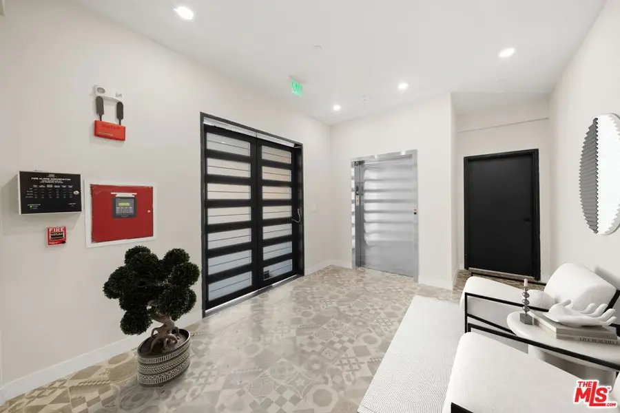 13846 Moorpark Street, Sherman Oaks, CA 91423 - #3