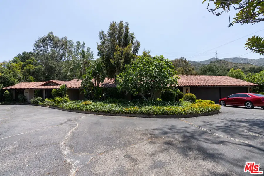 6320 Honolulu Avenue, La Crescenta, CA 91214 - #3