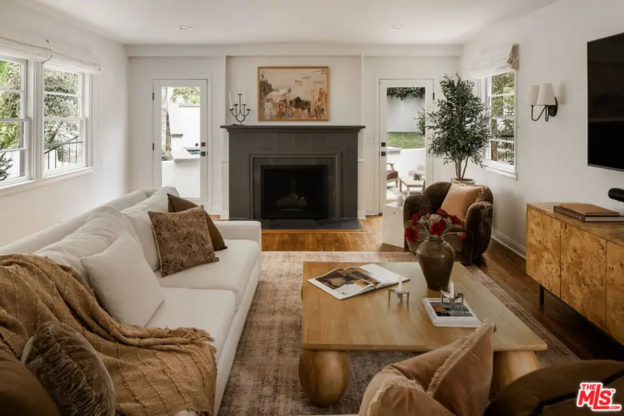 2845 N Beachwood Drive, Los Angeles, CA 90068 - #2
