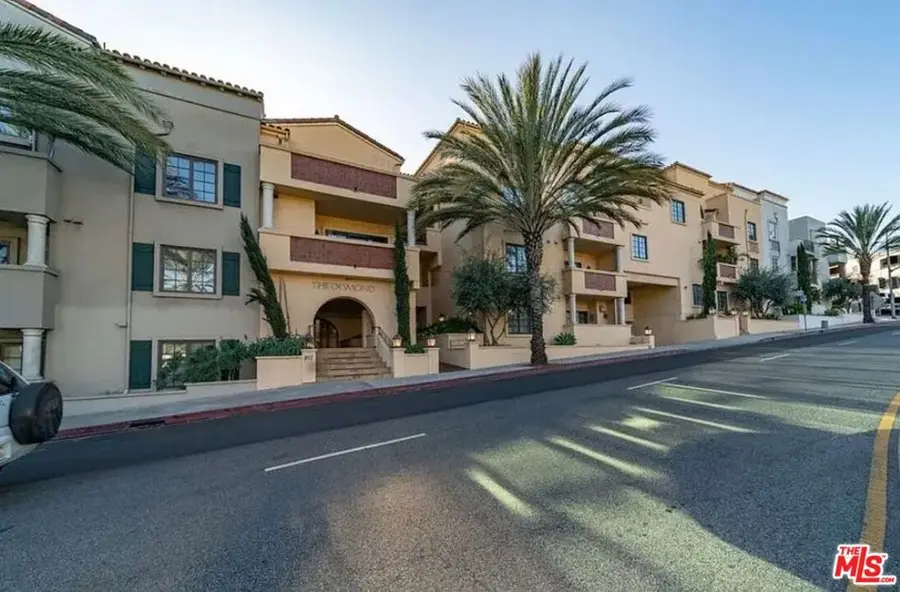 851 N San Vicente Boulevard #309, West Hollywood, CA 90069 - #2