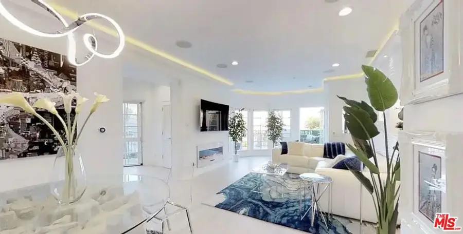 851 N San Vicente Boulevard #309, West Hollywood, CA 90069 - #3