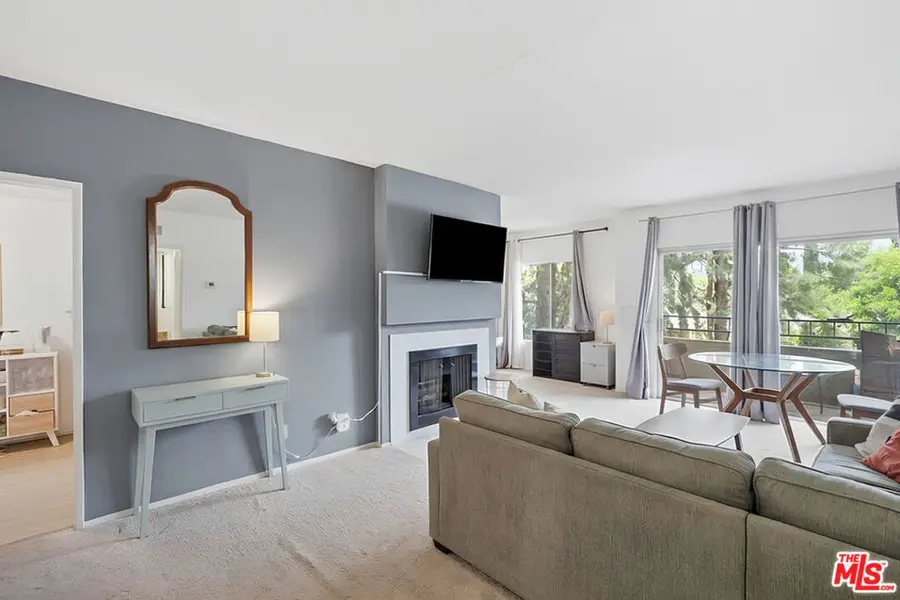 12940 Riverside Drive #201, Sherman Oaks, CA 91423 - #2