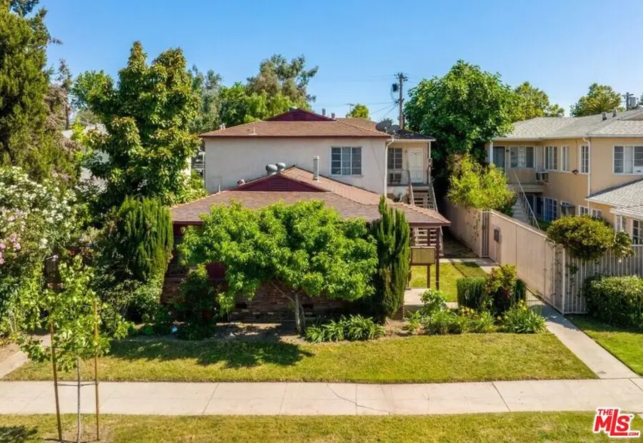 13350 Victory Boulevard, Van Nuys, CA 91401 - #2