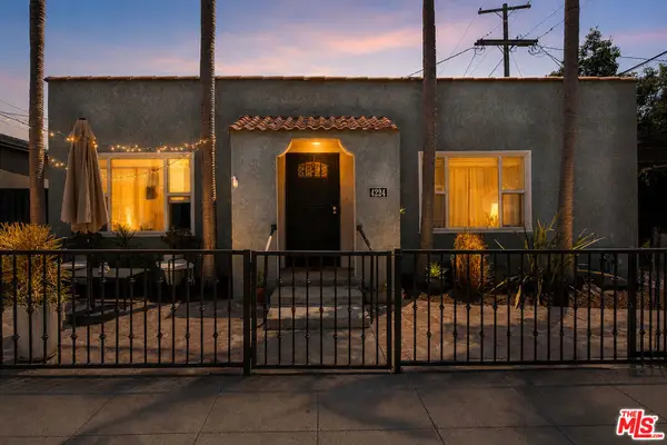 4224 E 11th Street, Long Beach, CA 90804