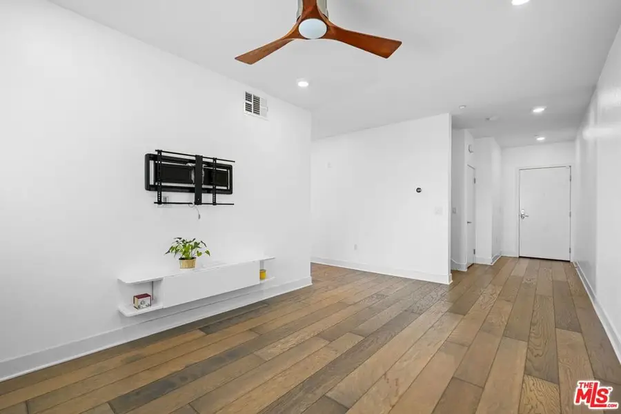 2974 Ripple Place #202, Los Angeles, CA 90039 - #2