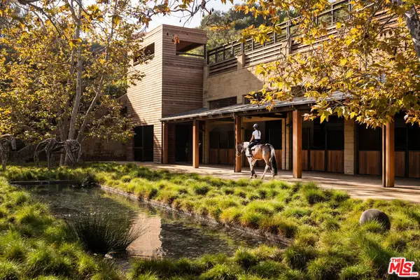1680 Old Oak Road, Los Angeles, CA 90049