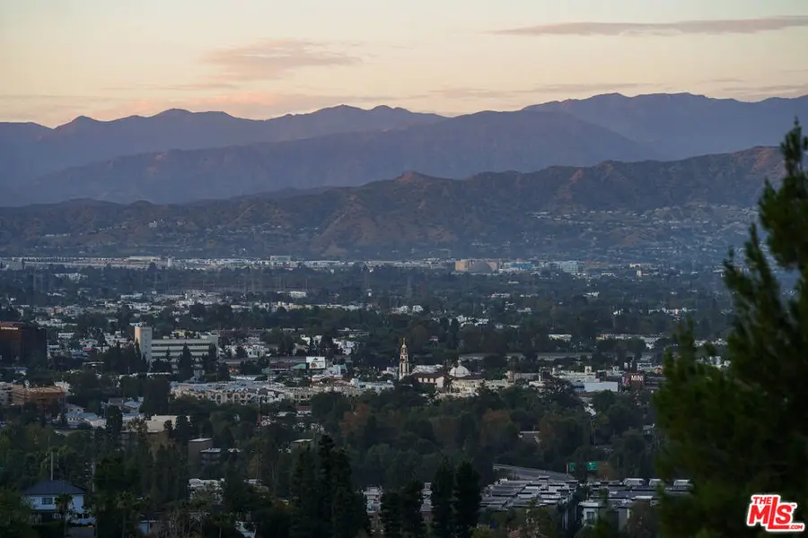 11107 Mountcastle Drive, Studio City, CA 91604 - #3