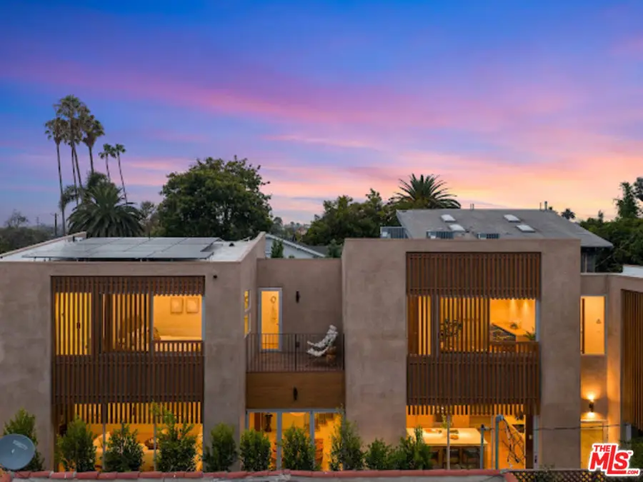 2132 Walnut Avenue, Venice, CA 90291 - #3