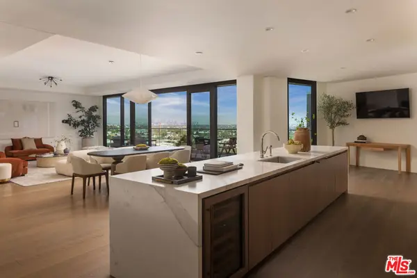 8420 W Sunset Boulevard #702, West Hollywood, CA 90069