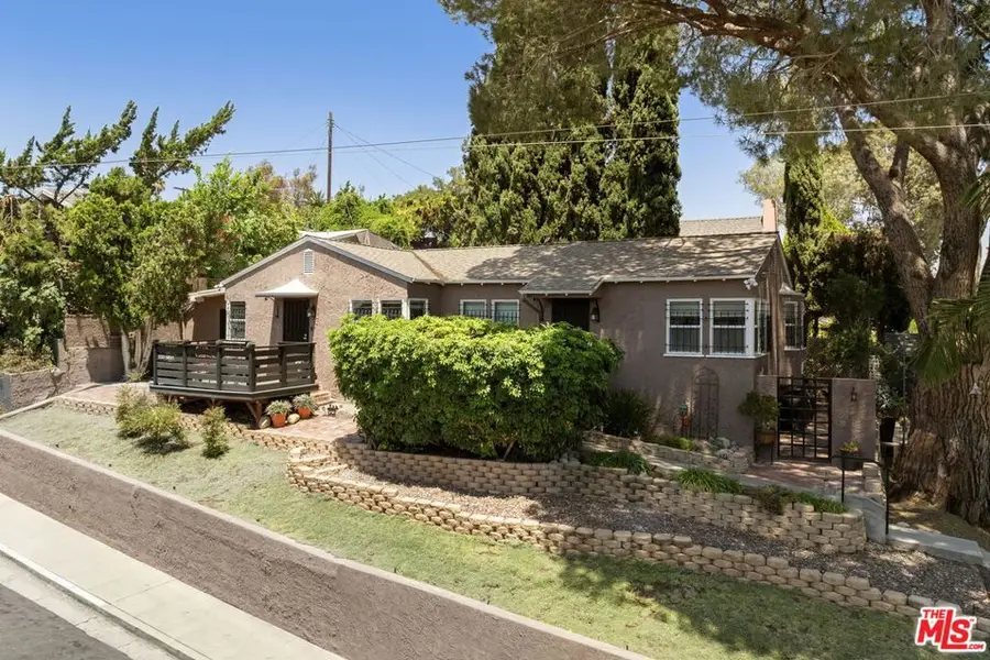 1001 Farnam Street, Los Angeles, CA 90042 - #3