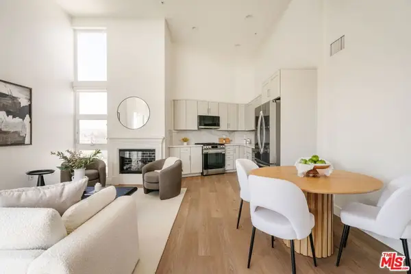 11011 Huston Street #410, North Hollywood, CA 91601