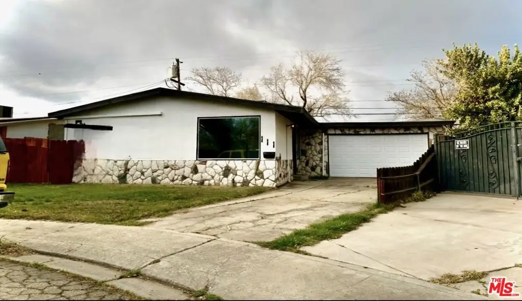 111 W 23 Rd Street, Tracy, CA 95376 - #1