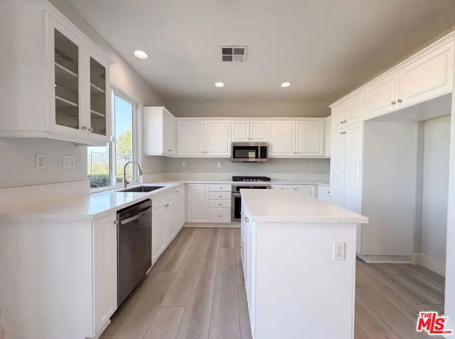 27920 Periwinkle Lane, Valencia, CA 91354 - #2