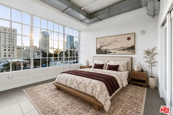 939 S Broadway #308, Los Angeles, CA 90015