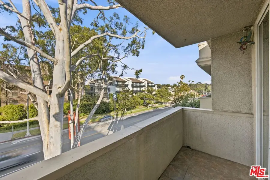 2301 S Beverly Glen Boulevard #301, Los Angeles, CA 90064 - #3