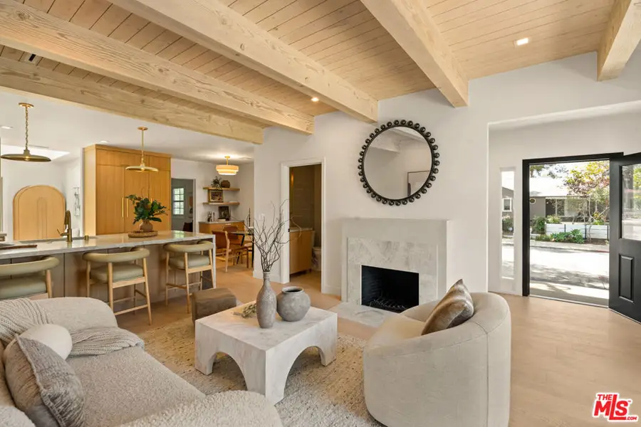 3002 18th Street, Santa Monica, CA 90405 - #3