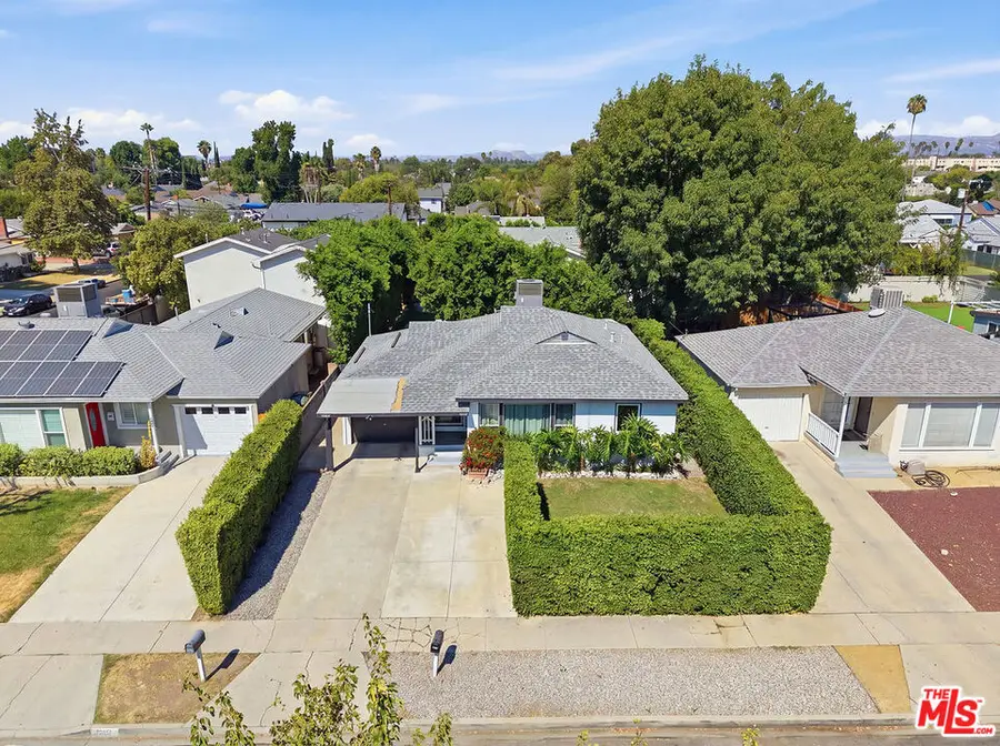 7007 Claire Avenue, Reseda, CA 91335 - #3