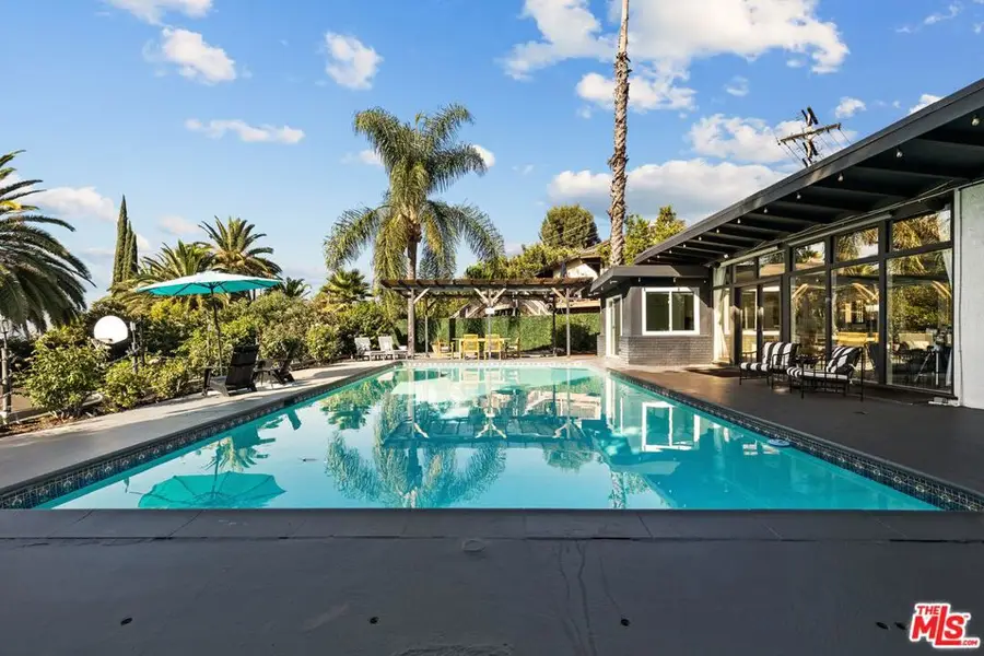 22505 Macfarlane Drive, Woodland Hills, CA 91364 - #2