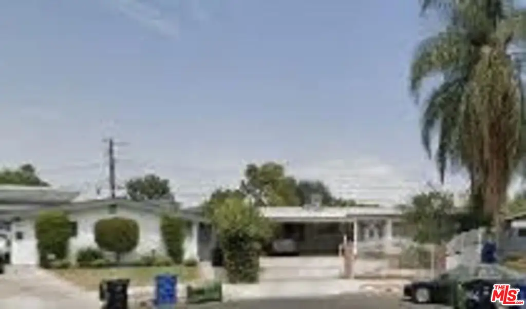 6417 Wystone Avenue, Reseda, CA 91335 - #1