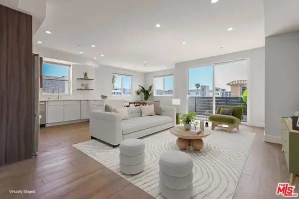 935 N Hudson Avenue #401, Los Angeles, CA 90038