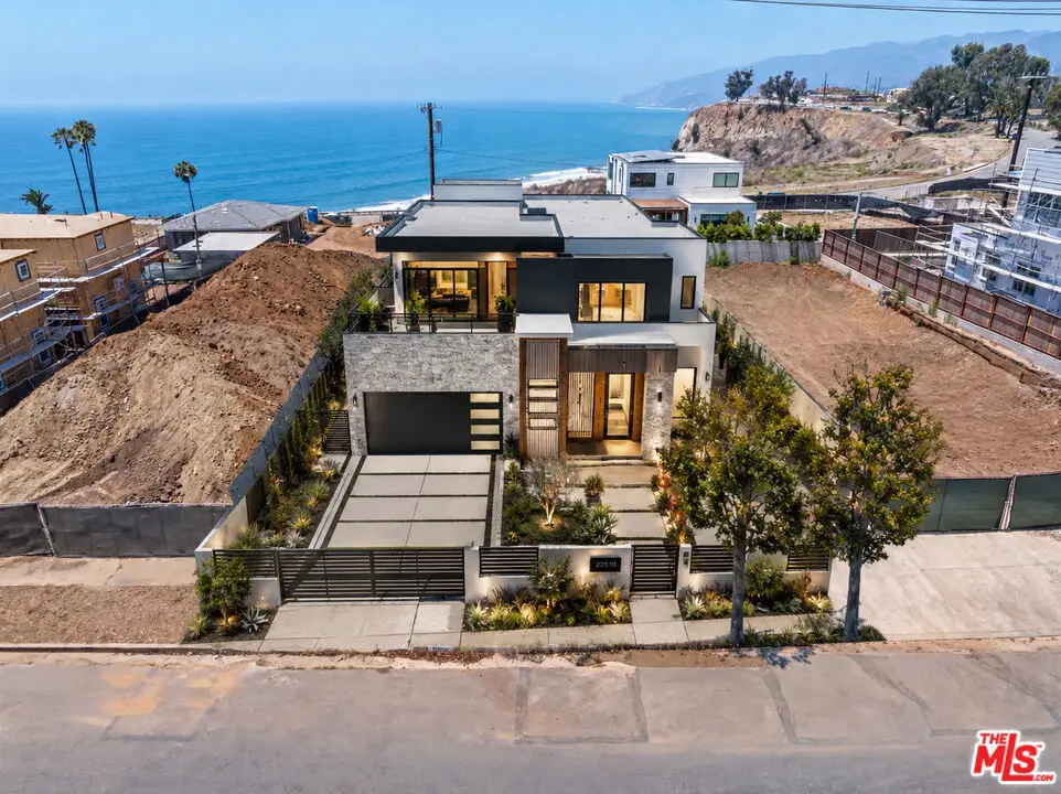 15234 Friends Street, Pacific Palisades, CA 90272 - #1