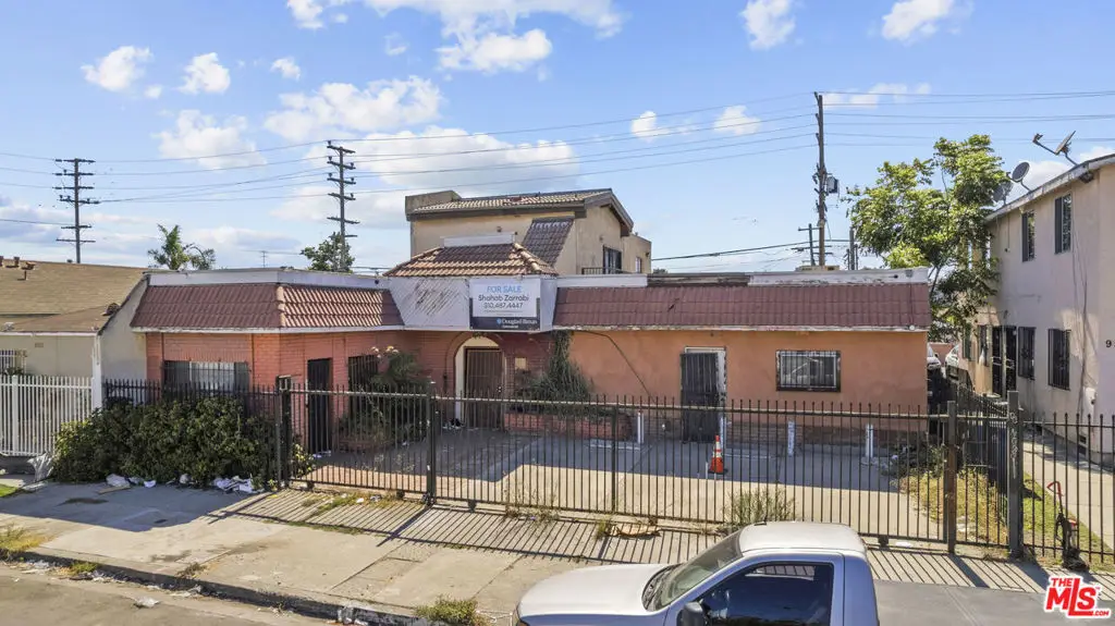 9511 S San Pedro Street, Los Angeles, CA 90003 - #1