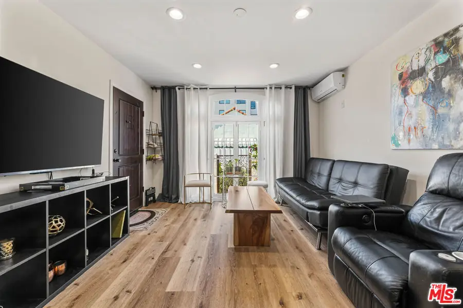 1234 1/8 N Cahuenga Boulevard, Los Angeles, CA 90038 - #2