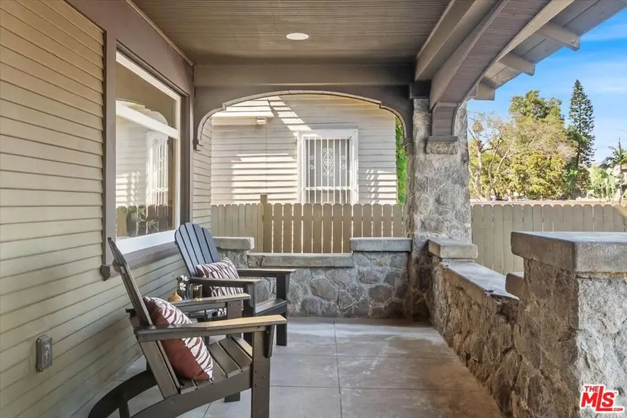 1651 S Wilton Place, Los Angeles, CA 90019 - #2