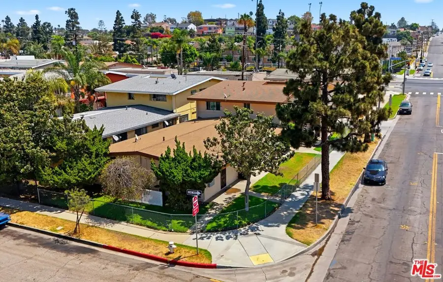 10242 S 10th Avenue, Inglewood, CA 90303 - #3
