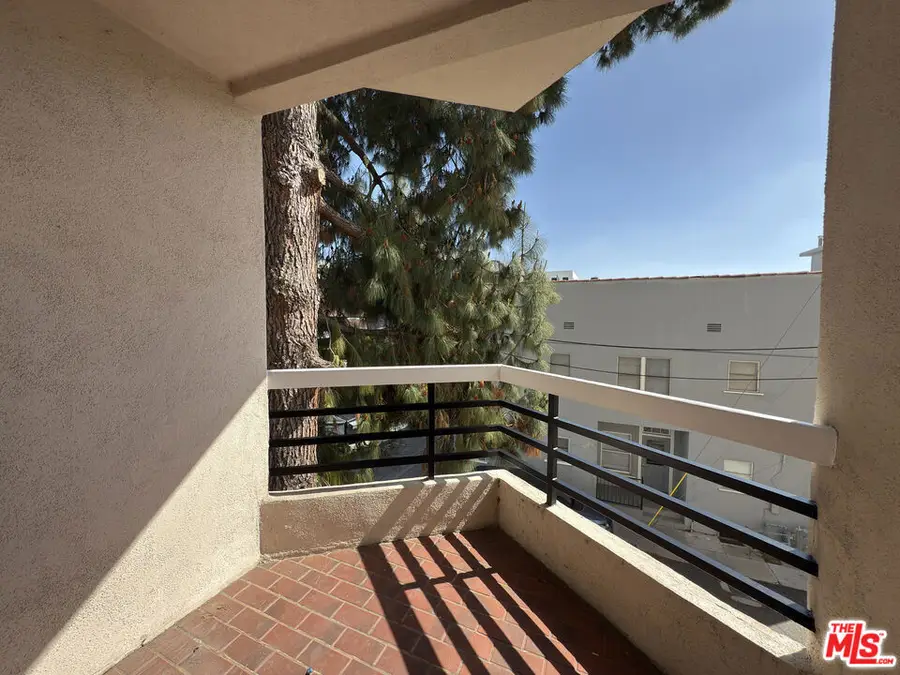 120 S Crescent Drive #102, Beverly Hills, CA 90212 - #2