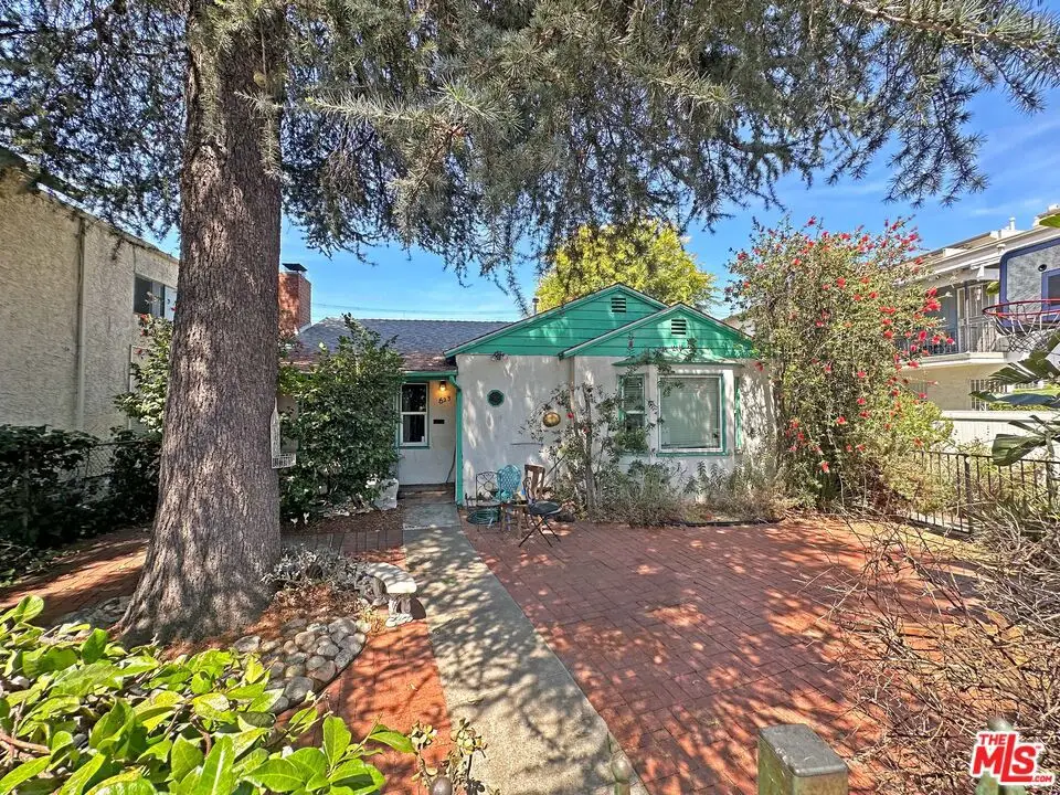 5623 Woodman Avenue, Van Nuys, CA 91401 - #1