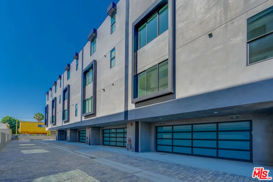 6501 W Flamingo Drive, Los Angeles, CA 90038 - #2