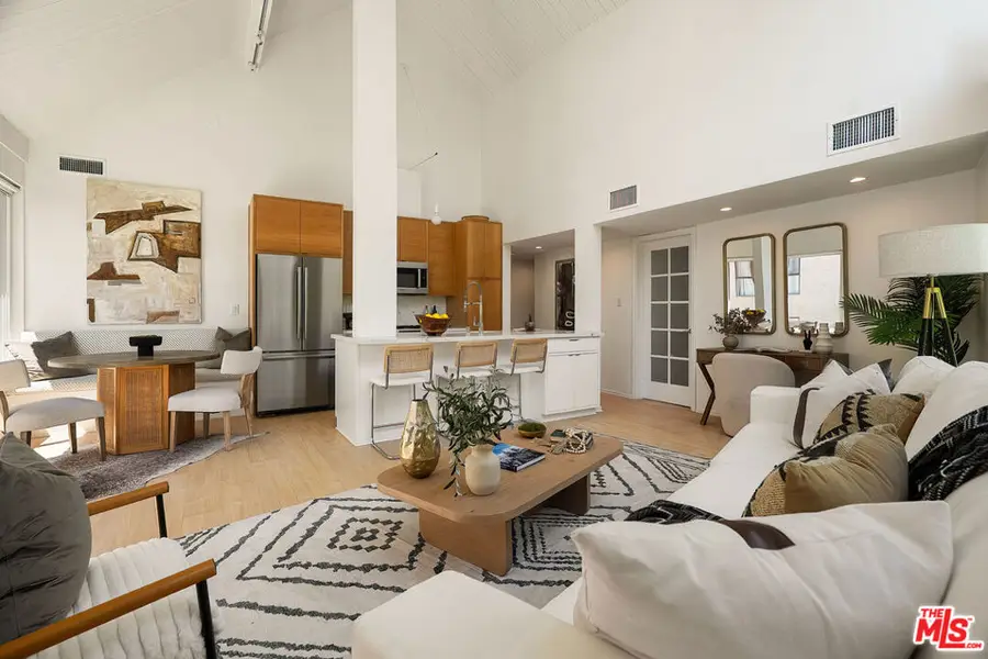 10800 Holman Avenue #6, Los Angeles, CA 90024 - #3