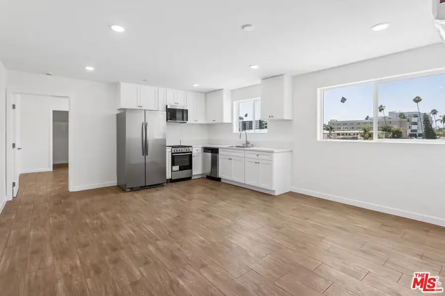 833 W 84th Street, Los Angeles, CA 90044 - #3