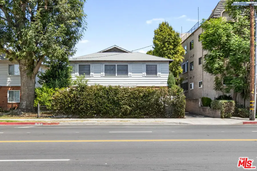 6254 Whitsett, North Hollywood, CA 91406 - #2