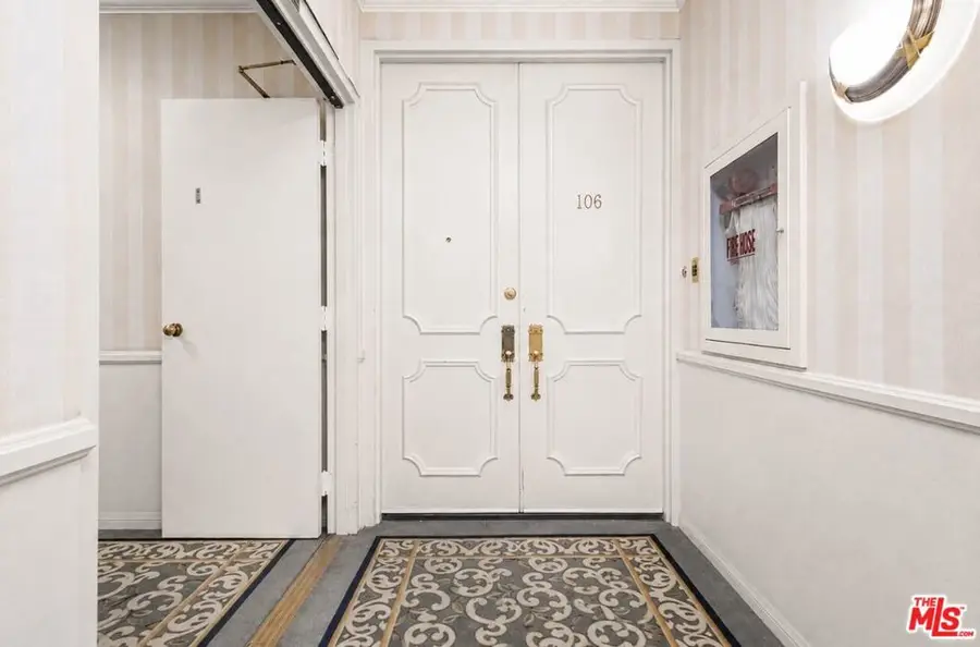 1370 Kelton Avenue #106, Los Angeles, CA 90024 - #3