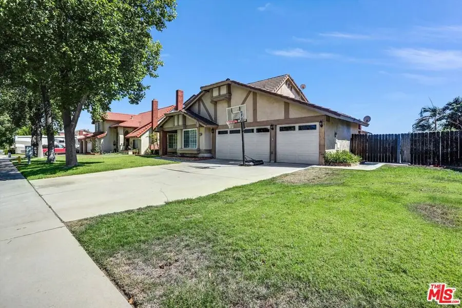 619 W Arbeth Street, Rialto, CA 92377 - #3