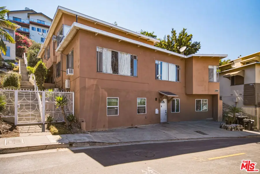 3815 Don Tomaso Drive, Los Angeles, CA 90008 - #3