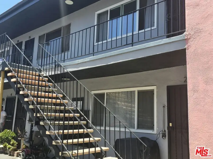 6121 Crenshaw Boulevard, Los Angeles, CA 90043 - #3