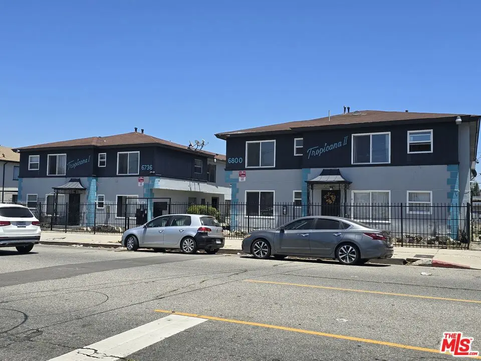 6736 West Boulevard, Los Angeles, CA 90043 - #1