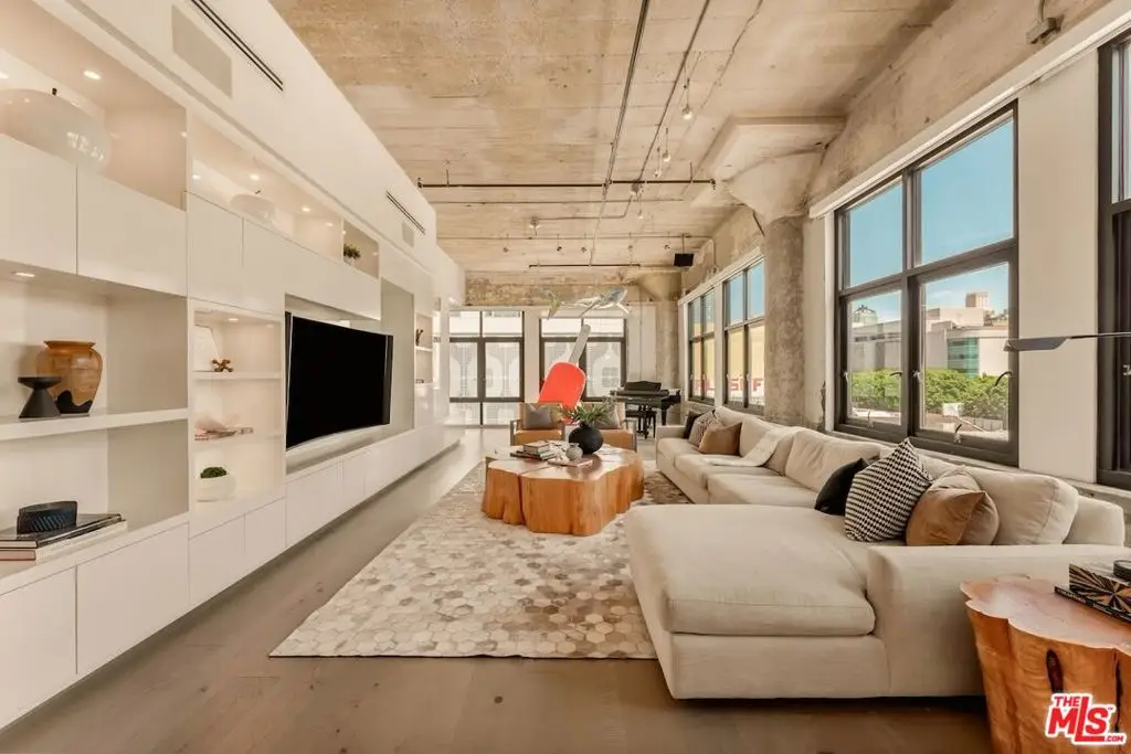 330 W 11th Street #401 & 402, Los Angeles, CA 90015 - #1