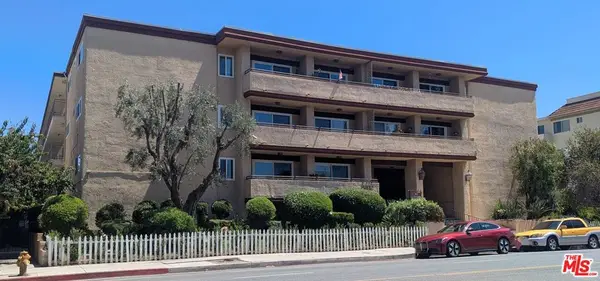 5412 Lindley Avenue #218, Encino, CA 91316