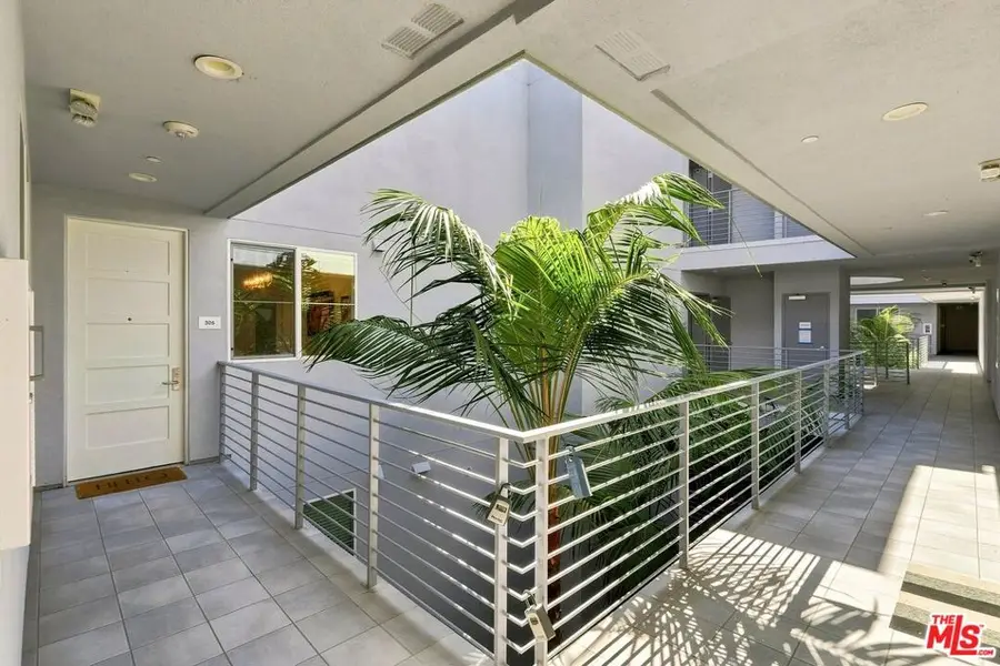4240 Laurel Canyon Boulevard #305, Studio City, CA 91604 - #2