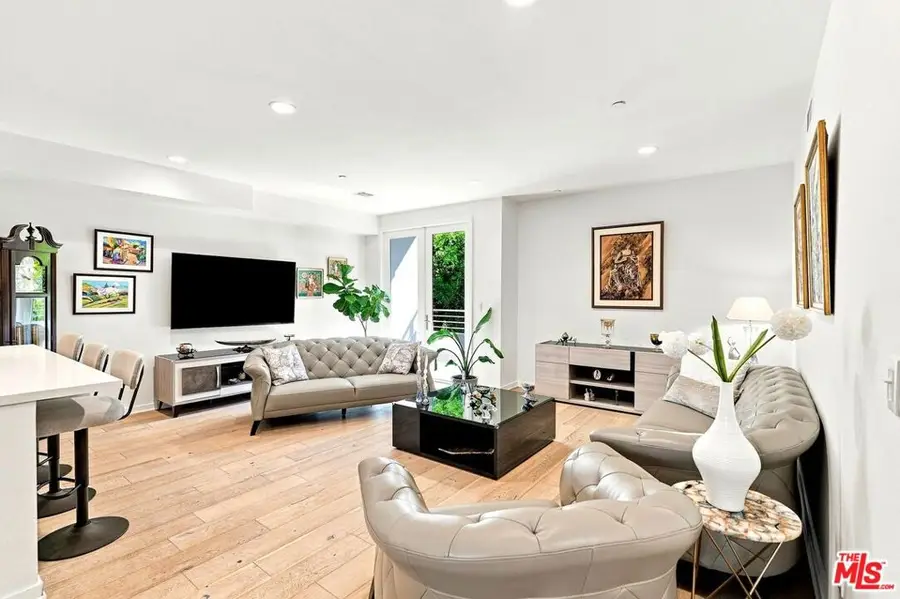 4240 Laurel Canyon Boulevard #305, Studio City, CA 91604 - #3