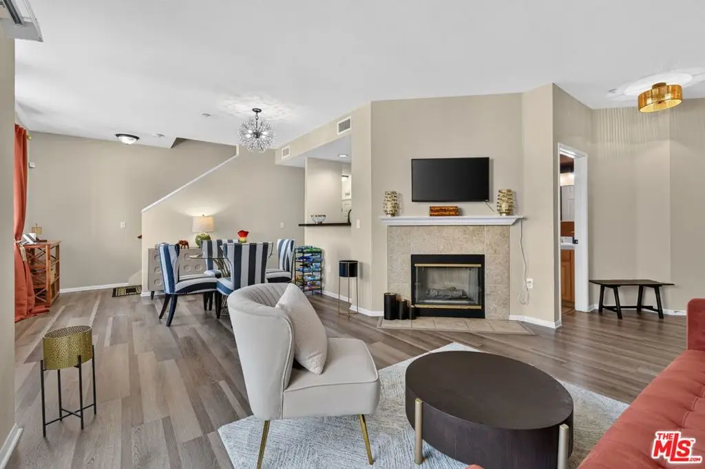 4600 Don Lorenzo Drive #4, Los Angeles, CA 90008 - #1