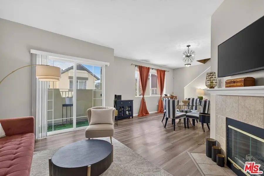 4600 Don Lorenzo Drive #4, Los Angeles, CA 90008 - #2