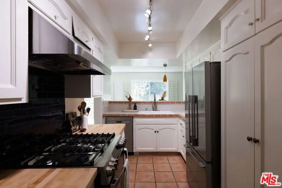 6760 Hillpark Drive #408, Los Angeles, CA 90068 - #3