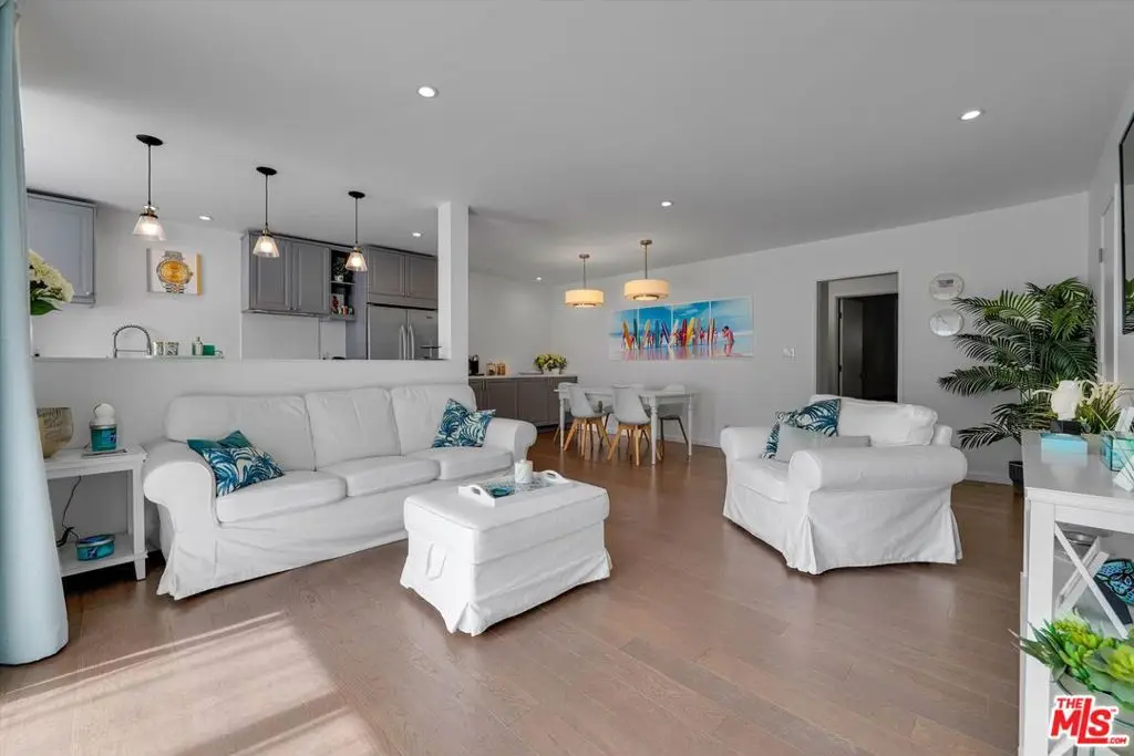 1233 N Laurel Avenue #114, West Hollywood, CA 90046 - #1