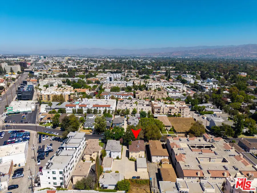 10634 Whipple Street, Toluca Lake, CA 91602 - #2